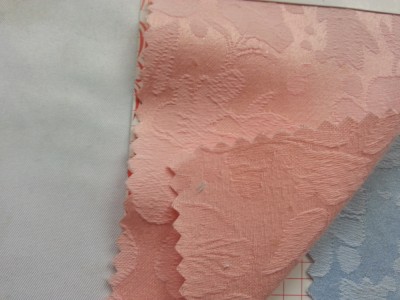 GZ-CLF 提花桌布 枱布 成份：50%C 50%T 58〃4704 側面照